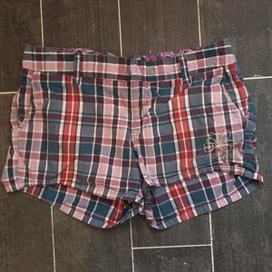 Old Navy plaid shorts. Size 6.